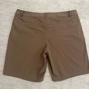 Lululemon Men’s shorts Size 38